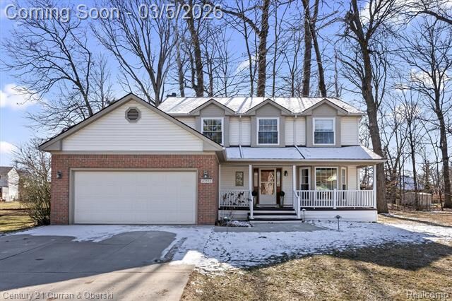 Property Photo:  43552 Karli Lane  MI 48188 