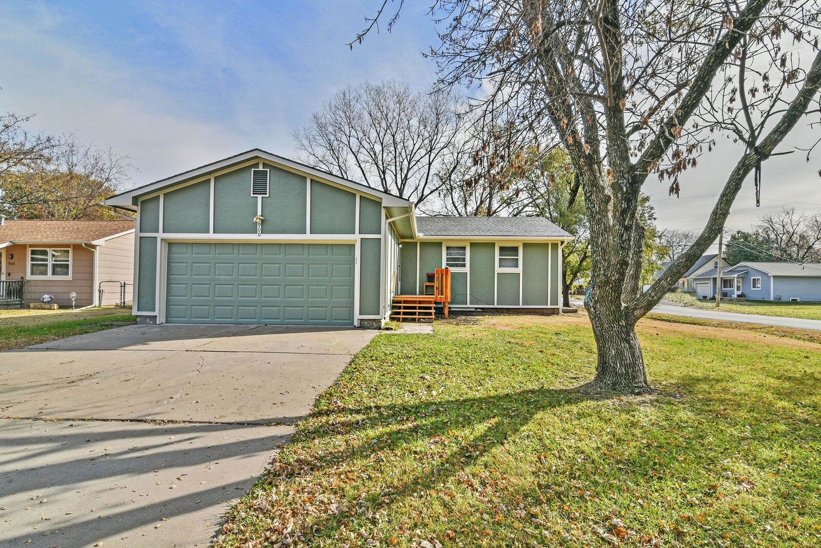 Property Photo:  900 N Money Ave  KS 67010 