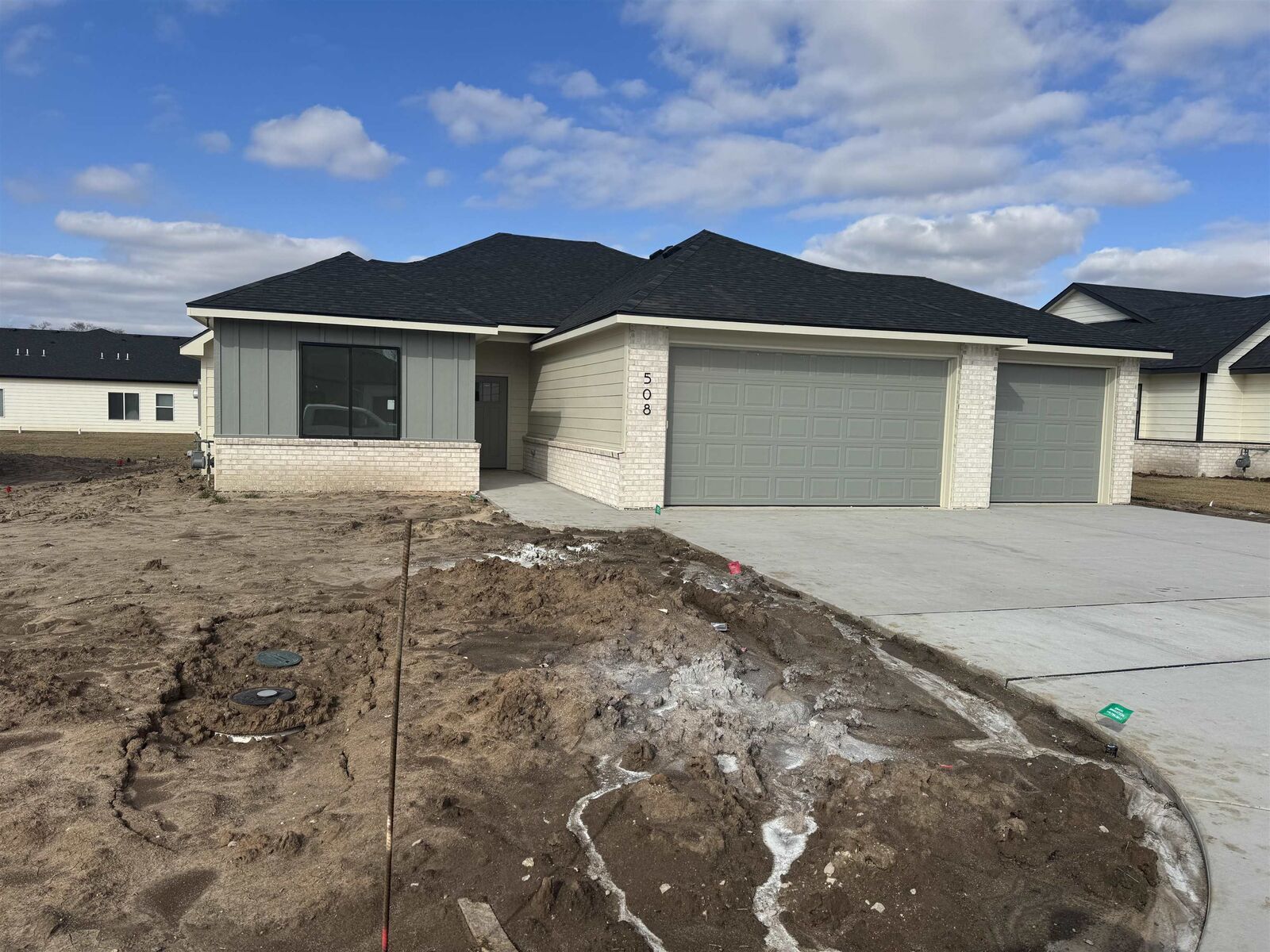 Property Photo:  508 E Elmwood St  KS 67147 