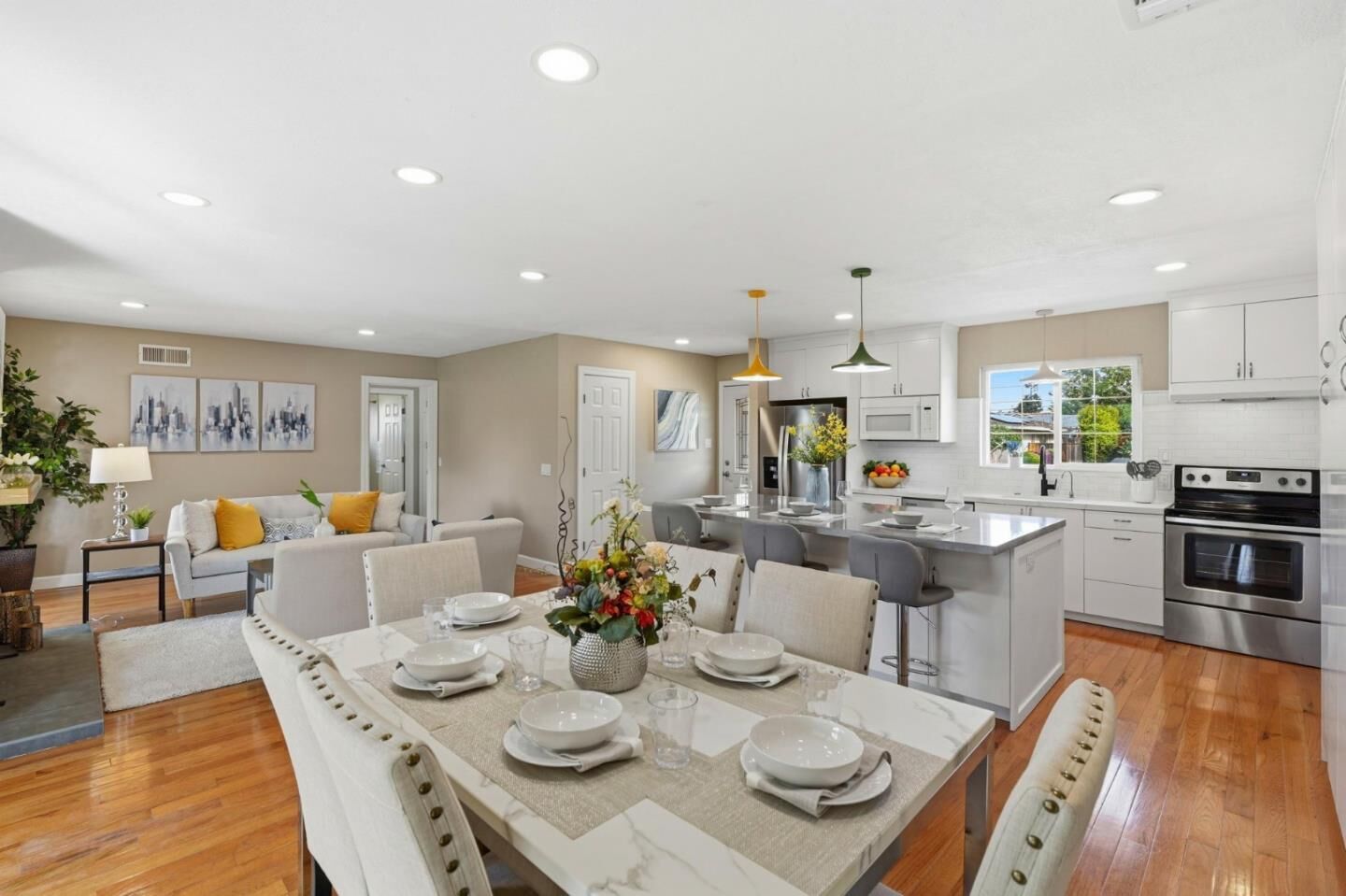 Property Photo:  1115 Holmes Avenue  CA 95008 