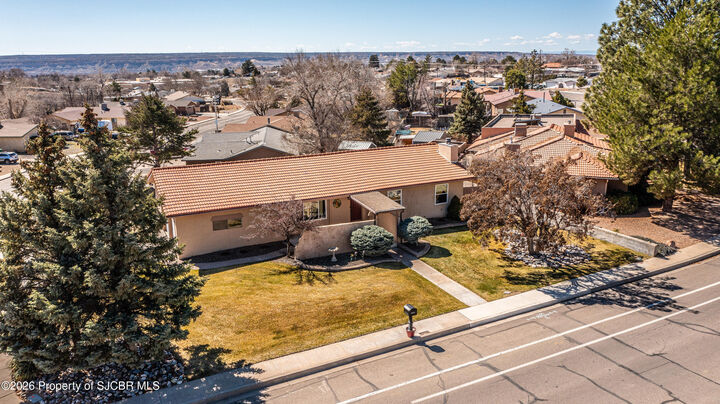 Property Photo:  4002 N Dustin Avenue  NM 87401 