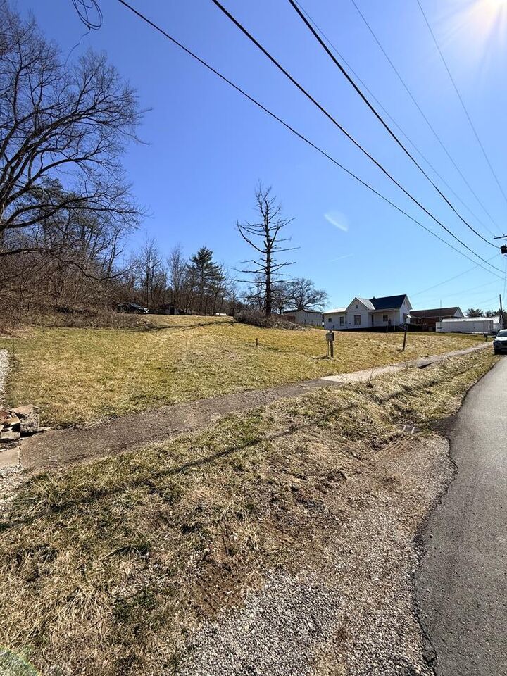 Property Photo:  318 College  OH 45775 