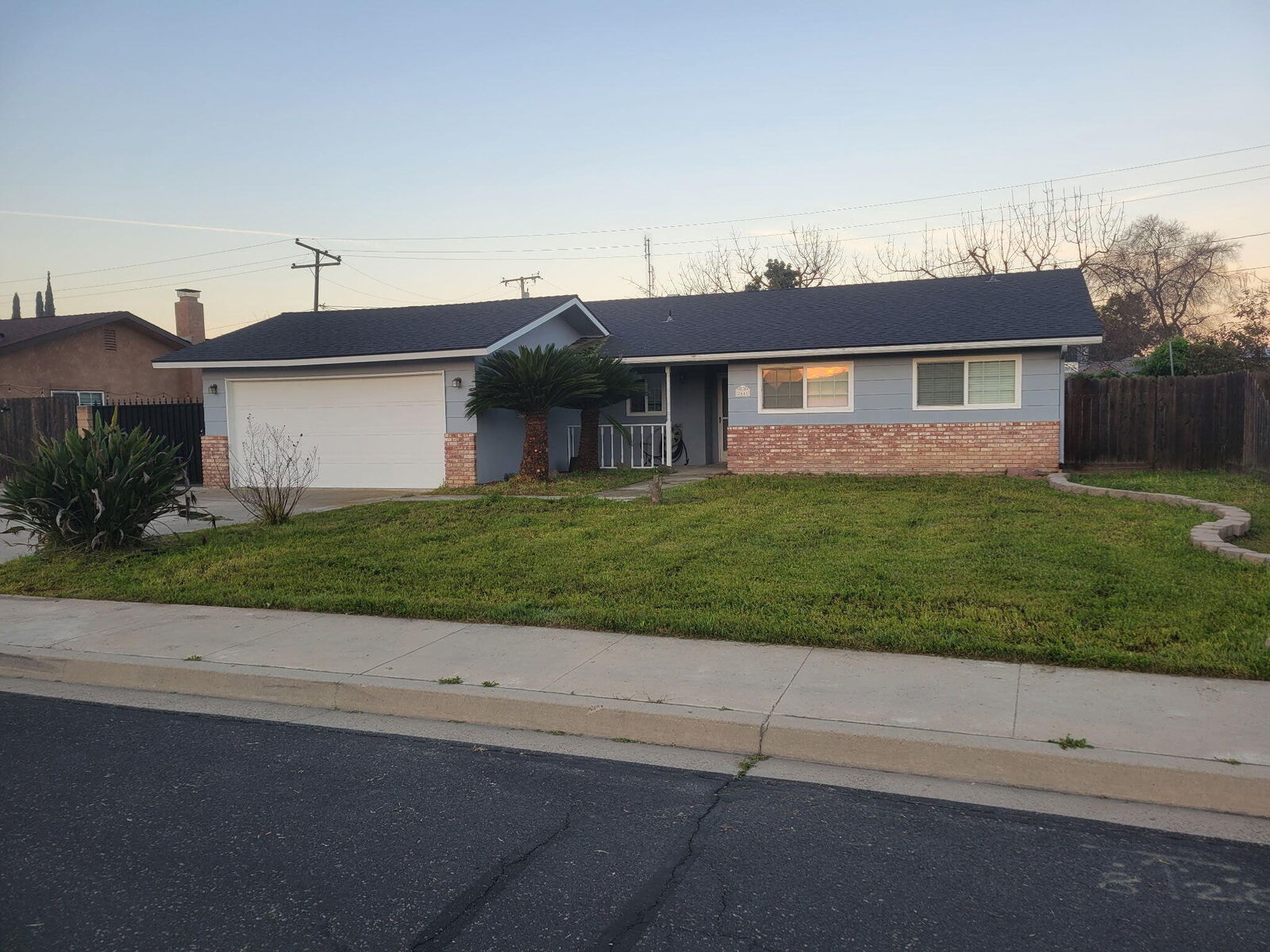 Property Photo:  2445 S Memory Street  CA 93277 