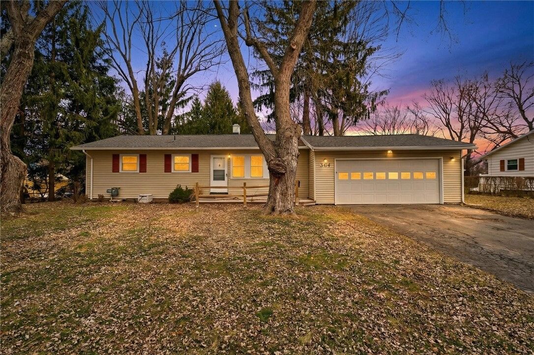 Property Photo:  384 Hollybrook Road  NY 14623 