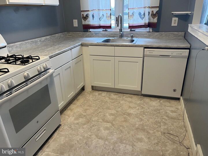 Property Photo:  1839 Powell Street  PA 19401 