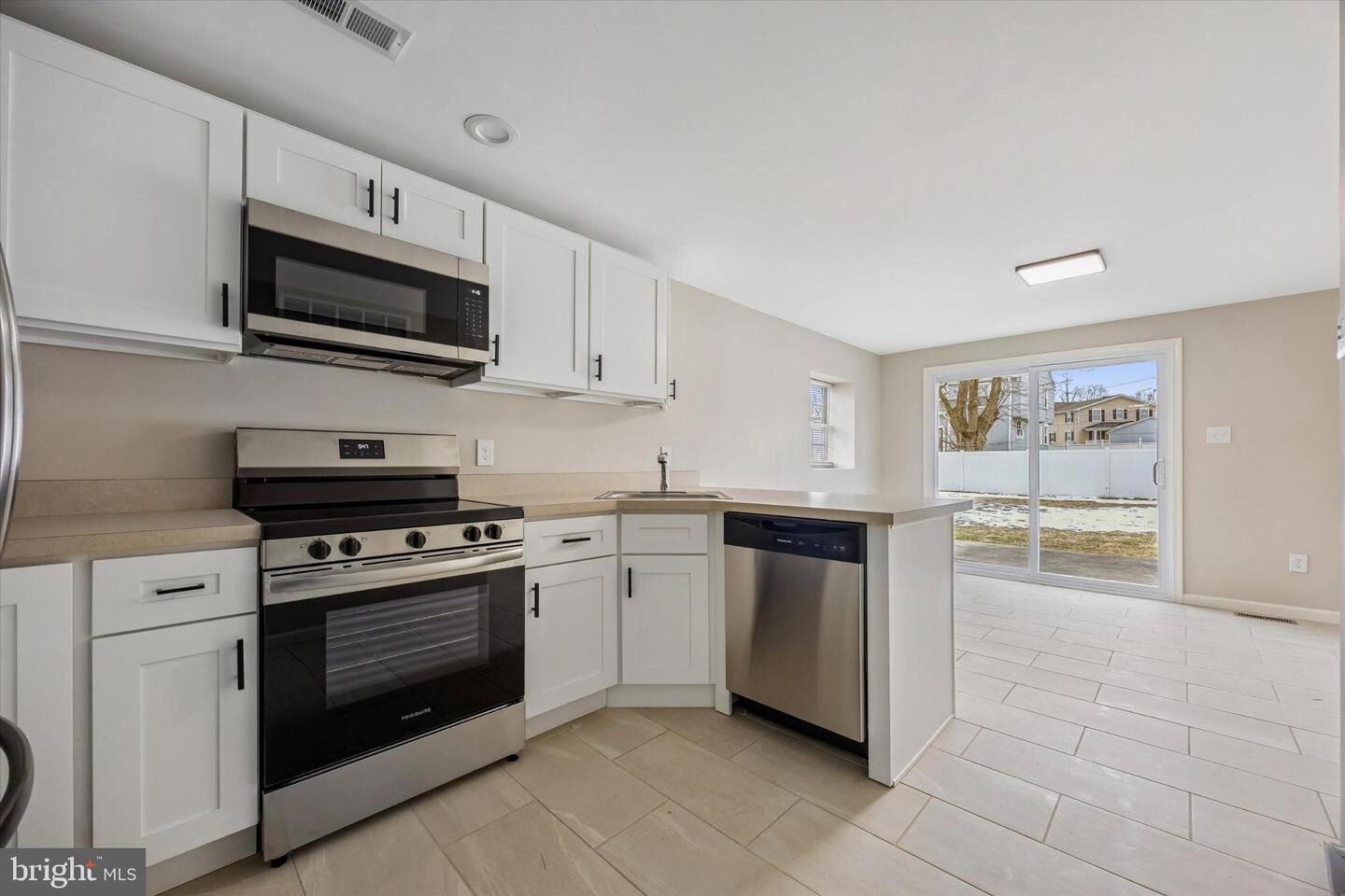 Property Photo:  431 Logan Avenue 1  PA 19038 