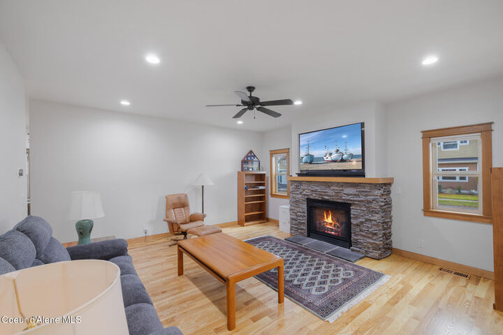 Property Photo:  4083 W Shoreview Ln  ID 83814 