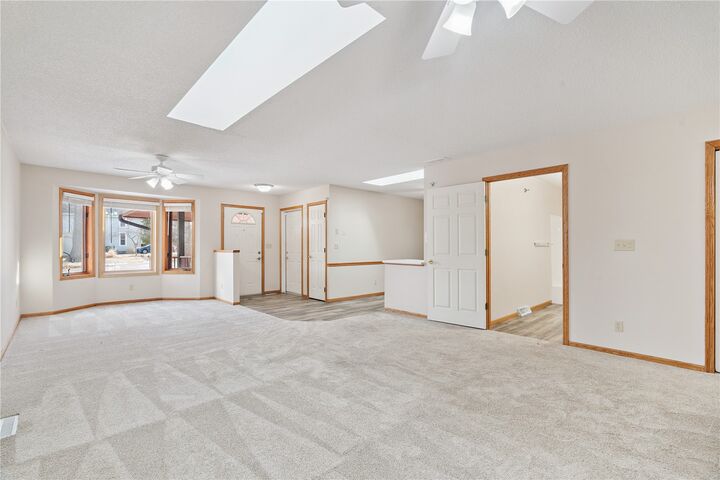 Property Photo:  140 35th St Drive SE 2  IA 52403 