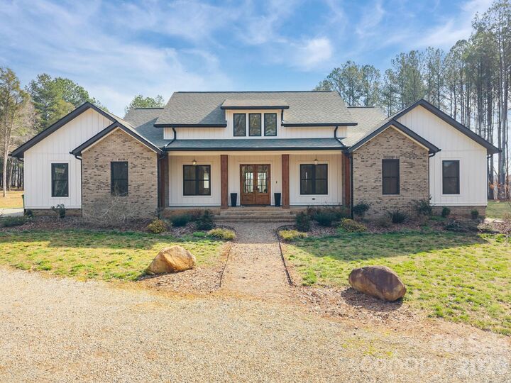 Property Photo: 465 Baxx Drive NC 28147