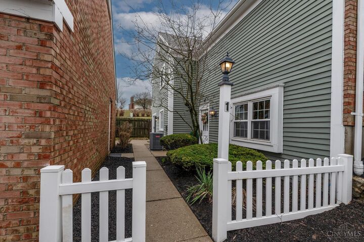 Property Photo:  1 Darby Court  OH 45014 