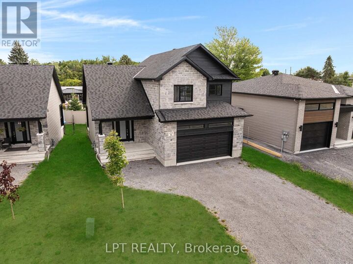 Property Photo:  936 Katia Street  ON K0A 2M0 