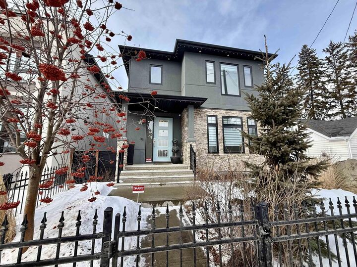 Property Photo:  10038 142 Street NW  AB T5N 2N5 