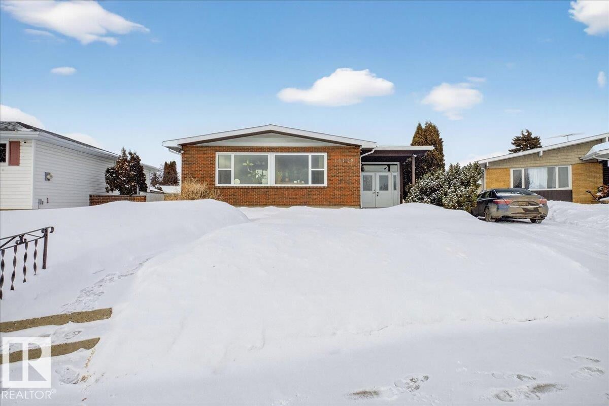 Property Photo: 14132 70 Street NW AB T5C 0L4