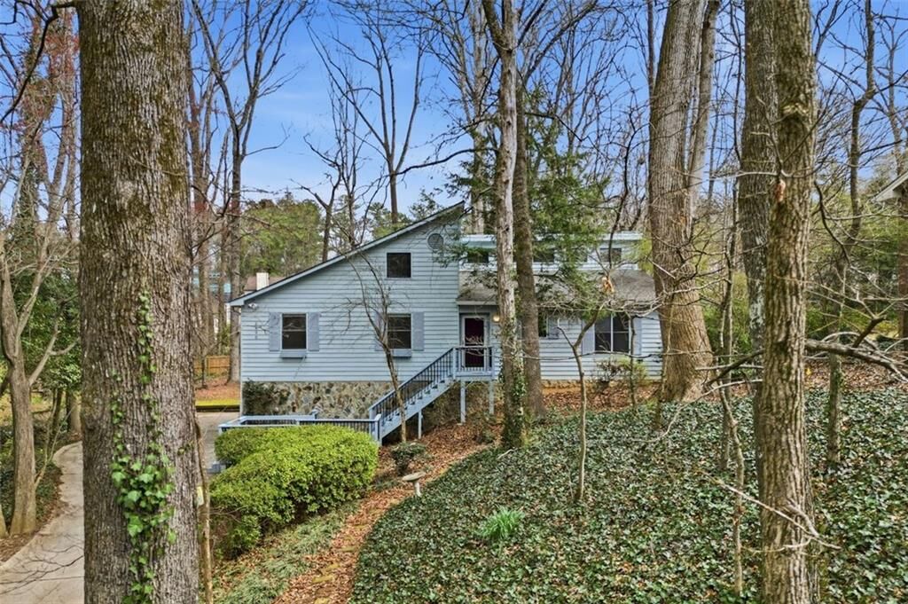 Property Photo:  2490 Stoney Brook Lane NE  GA 30062 