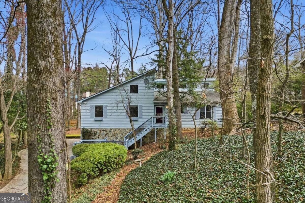 Property Photo: 2490 Stoney Brook Lane NE GA 30062