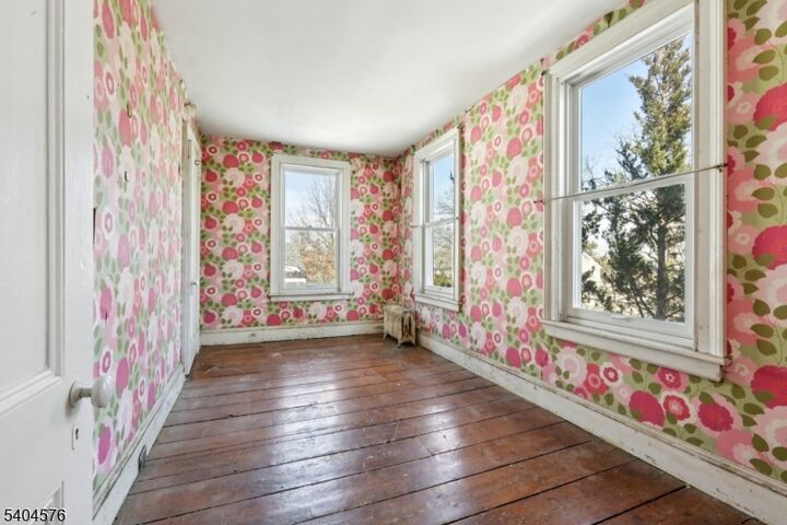 Property Photo:  75 Prospect St  NJ 07424 