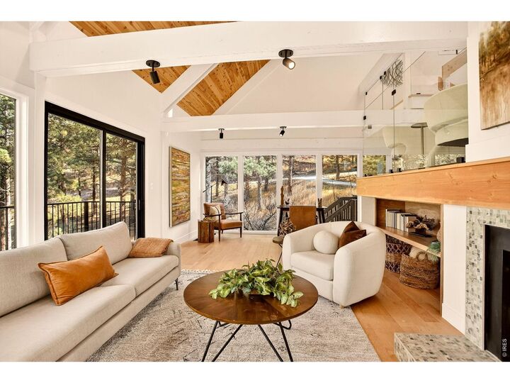 Property Photo:  1138 Timber Ln  CO 80304 