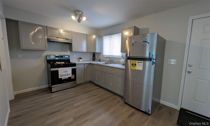 Property Photo:  9 Park Avenue  NY 12550 