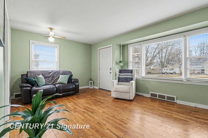 Property Photo:  3312 W Genesee Avenue  MI 48602 