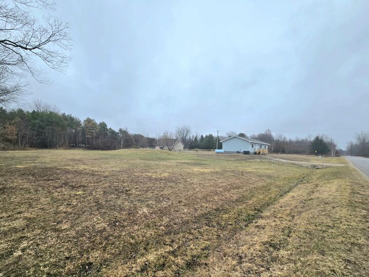 Property Photo:  5885 73 1/2 Street  MI 49090 