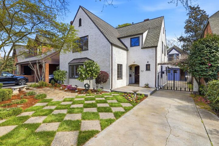 Property Photo:  717 33rd Street  CA 95816 