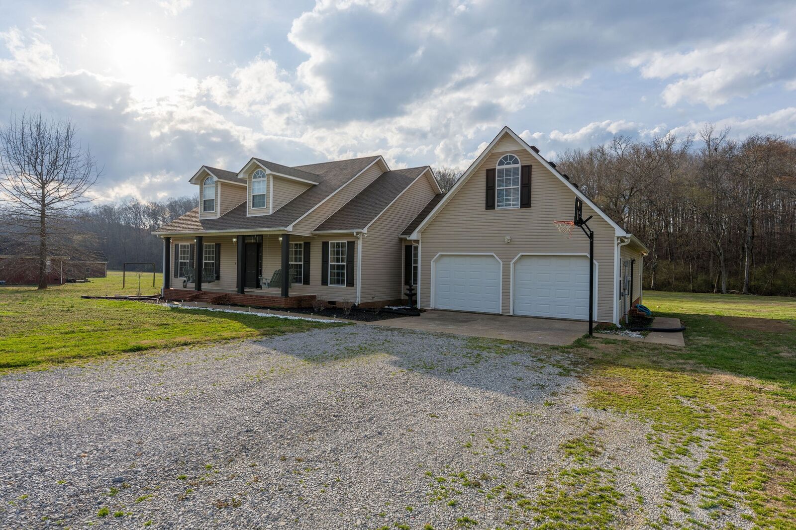 Property Photo:  801 Cherokee Hills Dr  TN 38469 