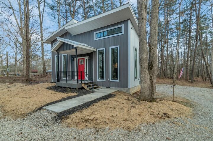 Property Photo: 17458 SR 50 TN 37301