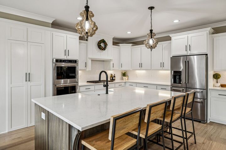 Property Photo:  1021 Keeneland Dr  TN 37066 