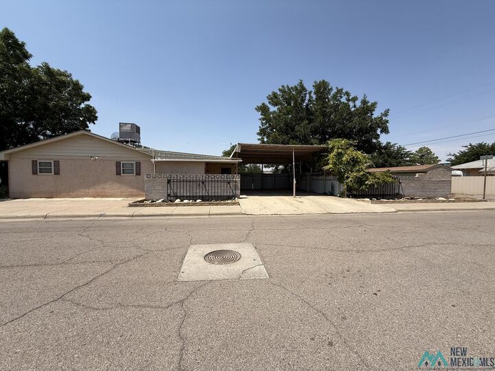 Property Photo: 1802 W Clayton Avenue NM 88210