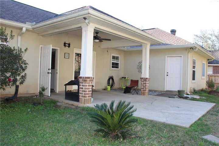 Property Photo:  20278 Green Acres Drive  LA 70401 