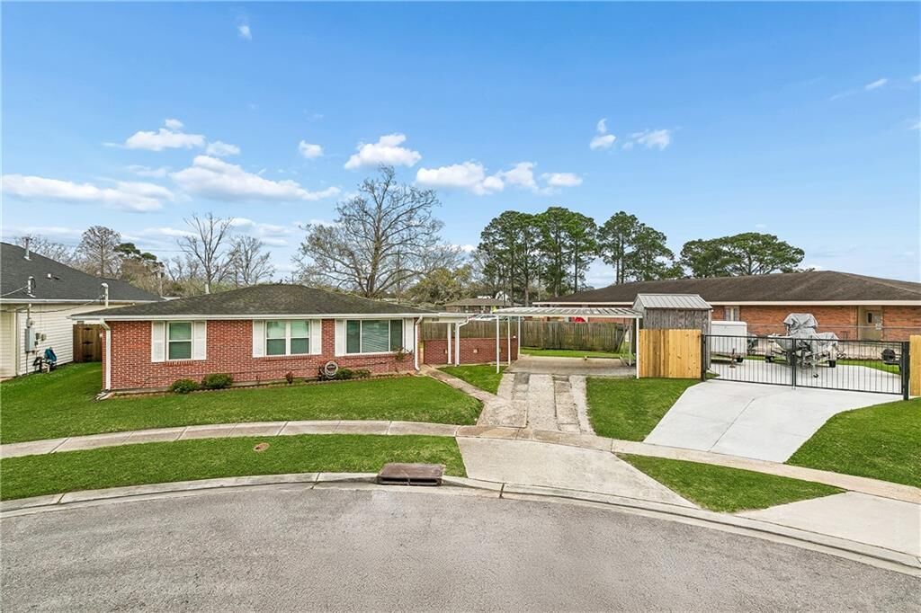 Property Photo:  8901 Inez Drive  LA 70123 