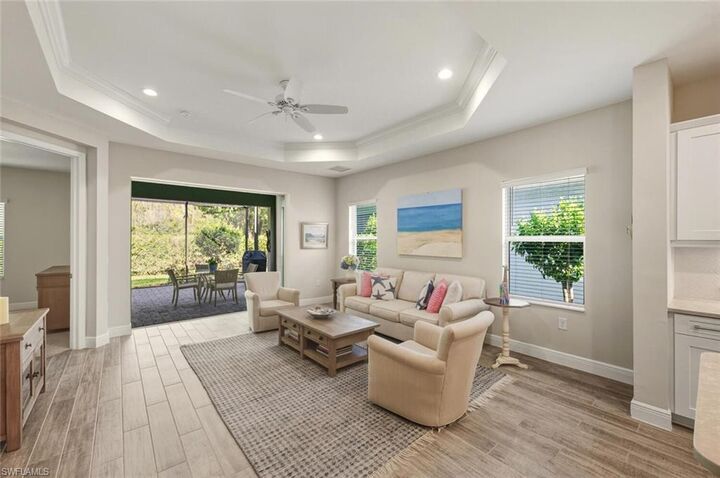 Property Photo: 2175 Marquesa Cir FL 34112