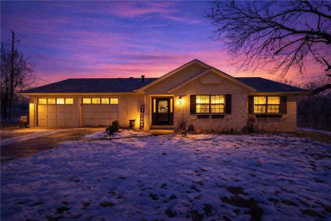 Property Photo:  2260 Walnut Grove Road  AR 72753 