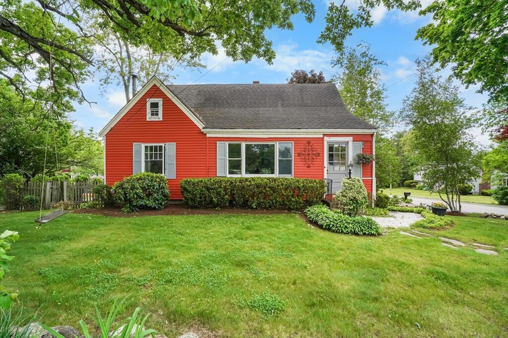 Property Photo:  207 Topsfield Rd  MA 01984 