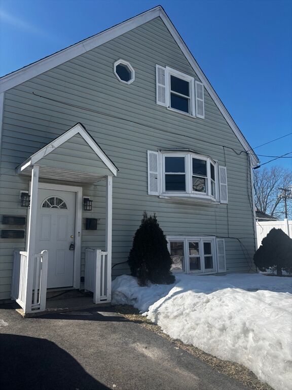 Property Photo:  94 Whitfield Street 1  MA 02124 