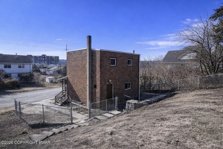 Property Photo:  333 E Elm Street  PA 18505 