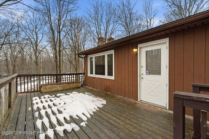 Property Photo:  3529 Winding Way  PA 18058 