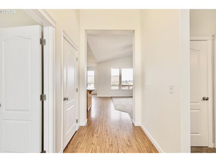 Property Photo:  979 Burley Hill Dr NW  OR 97304 