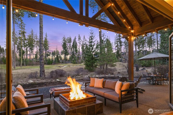 Property Photo:  330  Maple Leaf Loop  WA 98922 