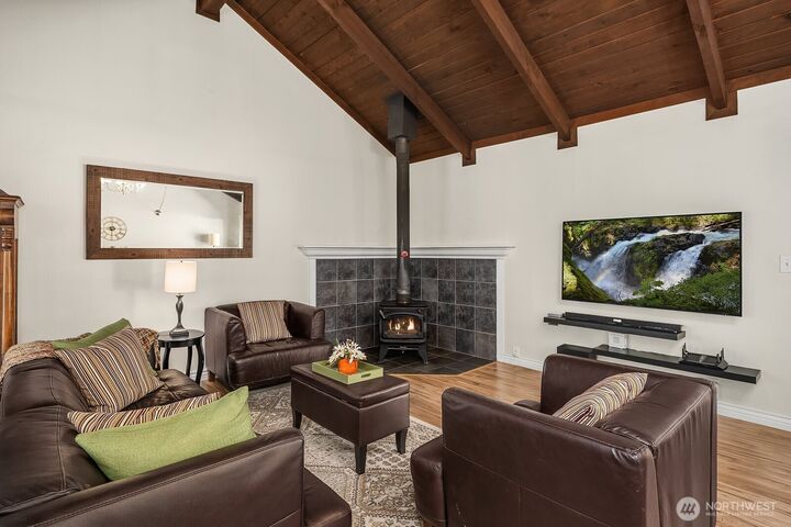 Property Photo:  18460 NE Woodinville Duvall Place  WA 98077 