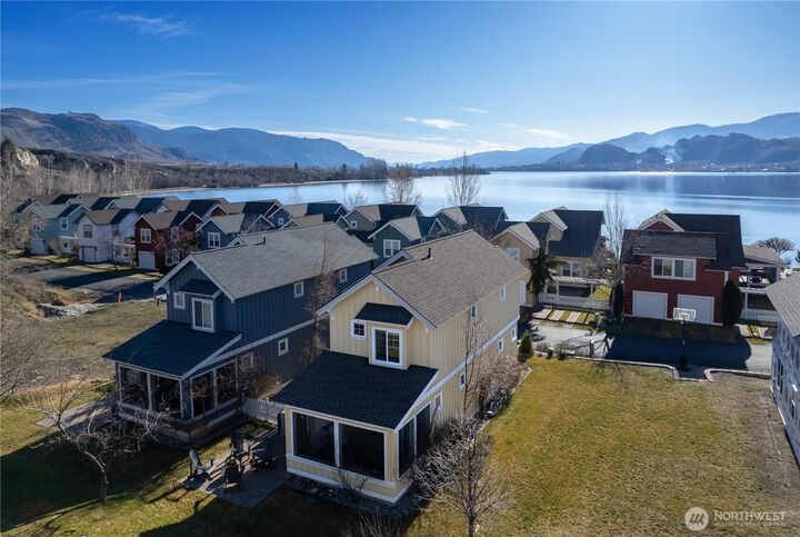 Property Photo:  90  Veranda Drive  WA 98844 