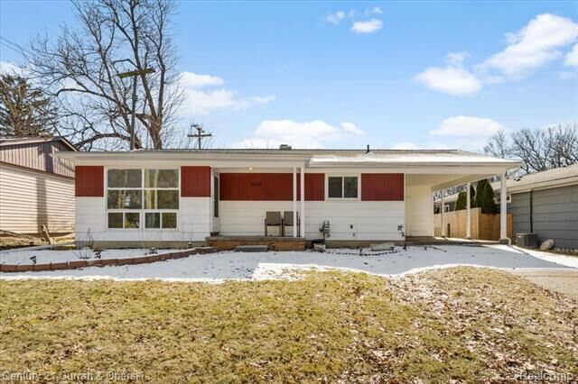 Property Photo:  2269 S Circle Drive  MI 48103 