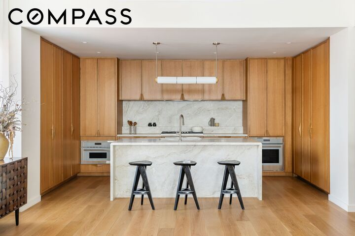 Property Photo:  323 Bergen Street Ph607e  NY 11217 