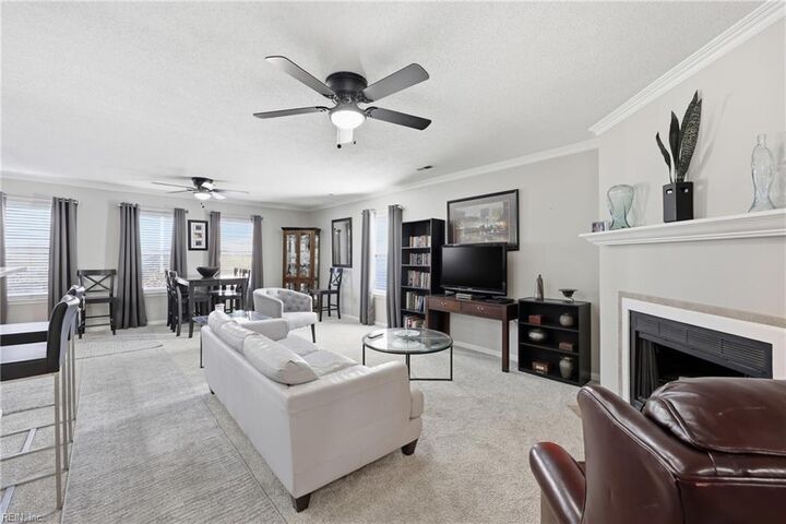 Property Photo:  203 Westover Ave 201  VA 23507 