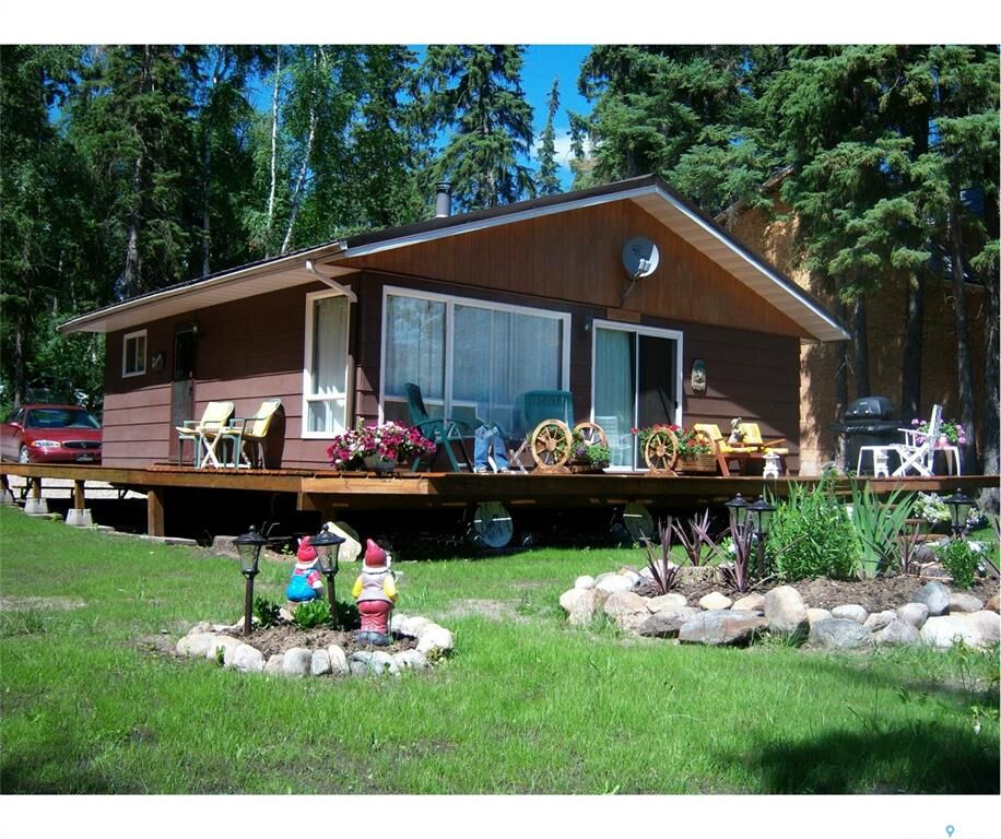 Property Photo:  2108 Spruce Crescent  SK S0M 0Y0 