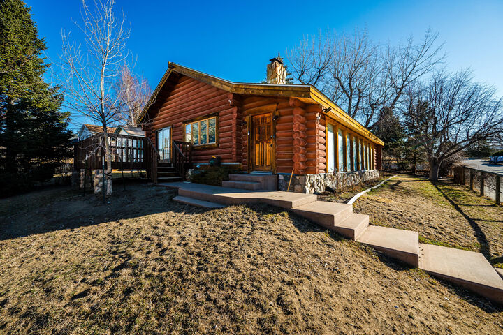 Property Photo:  62 S Tisdale Avenue  WY 82834 