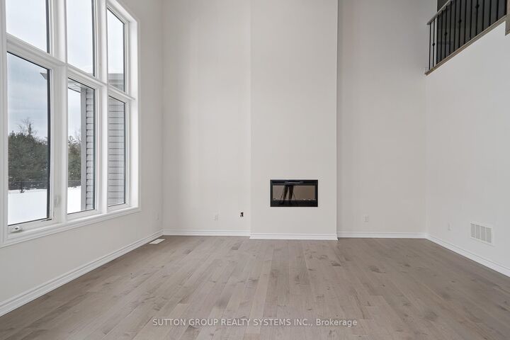 Property Photo: 146 Roseanne Circle ON L9Z 0N1