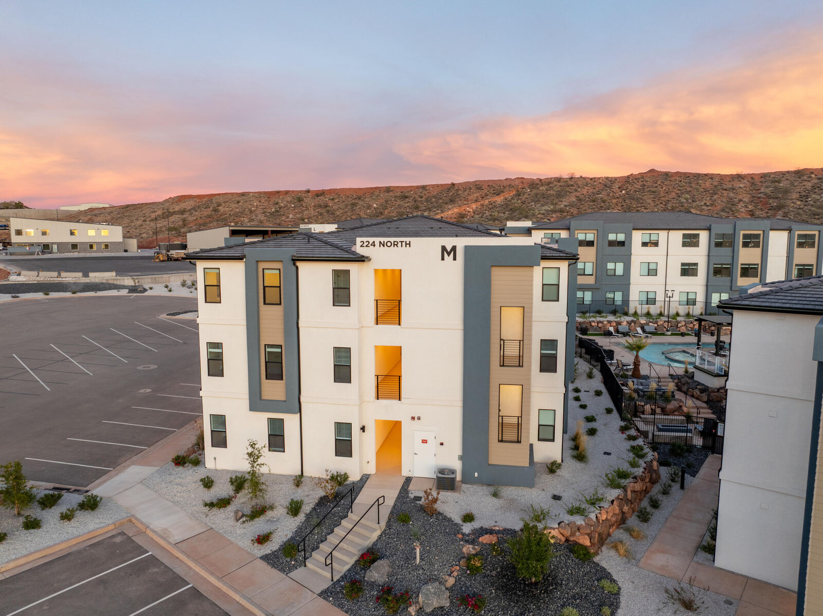 Property Photo:  224 N Chaparral Dr #M201  UT 84737 