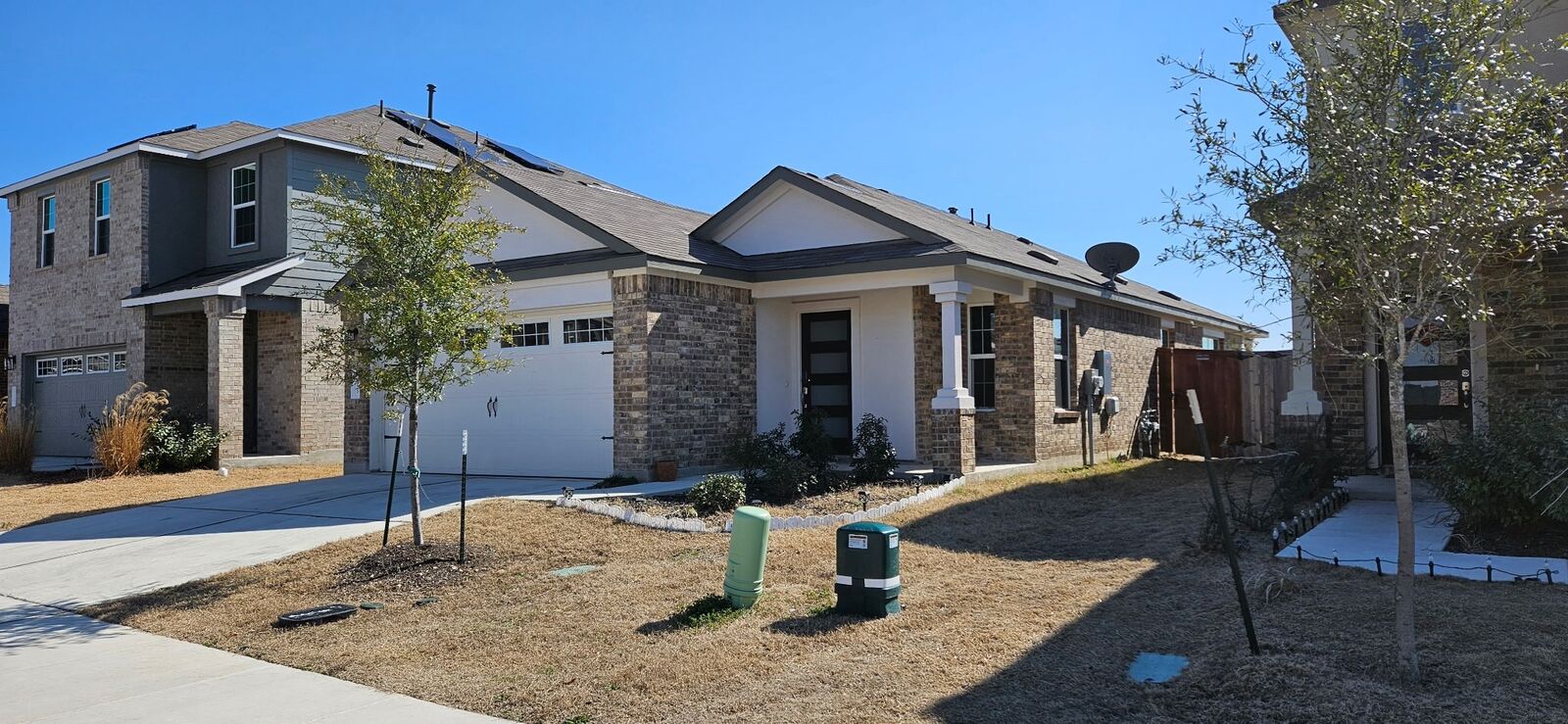 Property Photo:  215 Canley Loop  TX 78634 