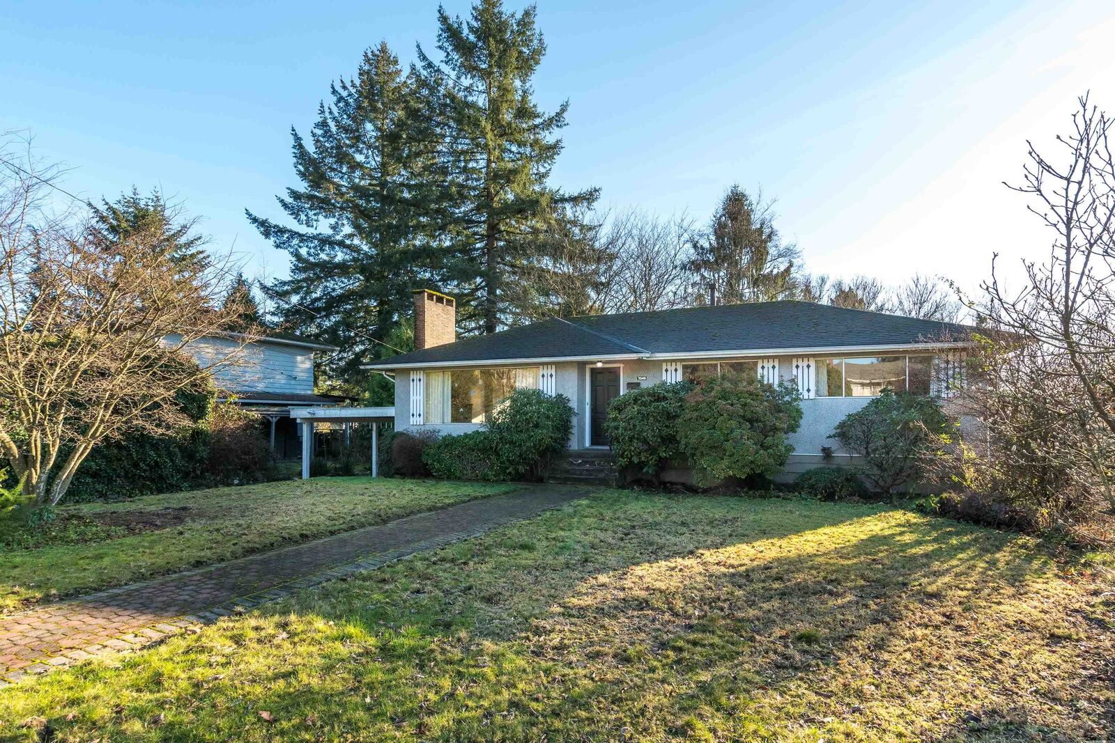 Property Photo: 7046 Hillview Street BC V5A 1Y3